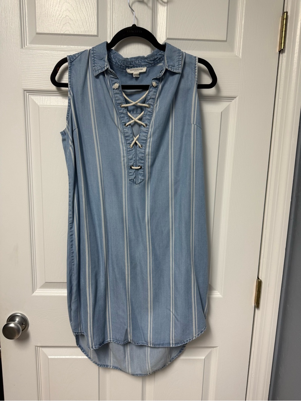 beachlunchlounge Light Blue Striped Lace-Up Sleeveless Midi Dress